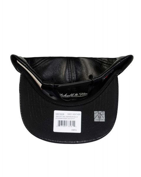 Головной убор 6HSSMM19228 DAY ONE SNAPBACK Chicago Bulls Grey Heather 6HSSMM19228-CBUGYHT (Chicago Bulls Grey Heather, OS)