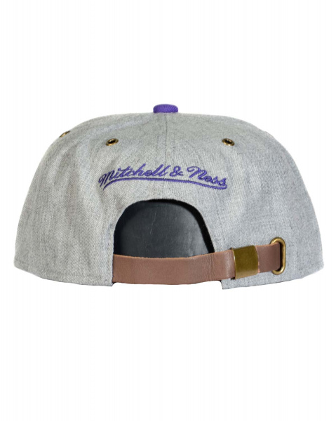 Бейсболка с прямым козырьком Mitchell and Ness NP64Z (Los Angeles Lakers Grey Purple)