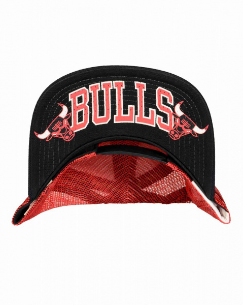 Бейсболка с сеткой прямая Mitchell and Ness EU162 UNTRUCK (Chicago Bulls Red)